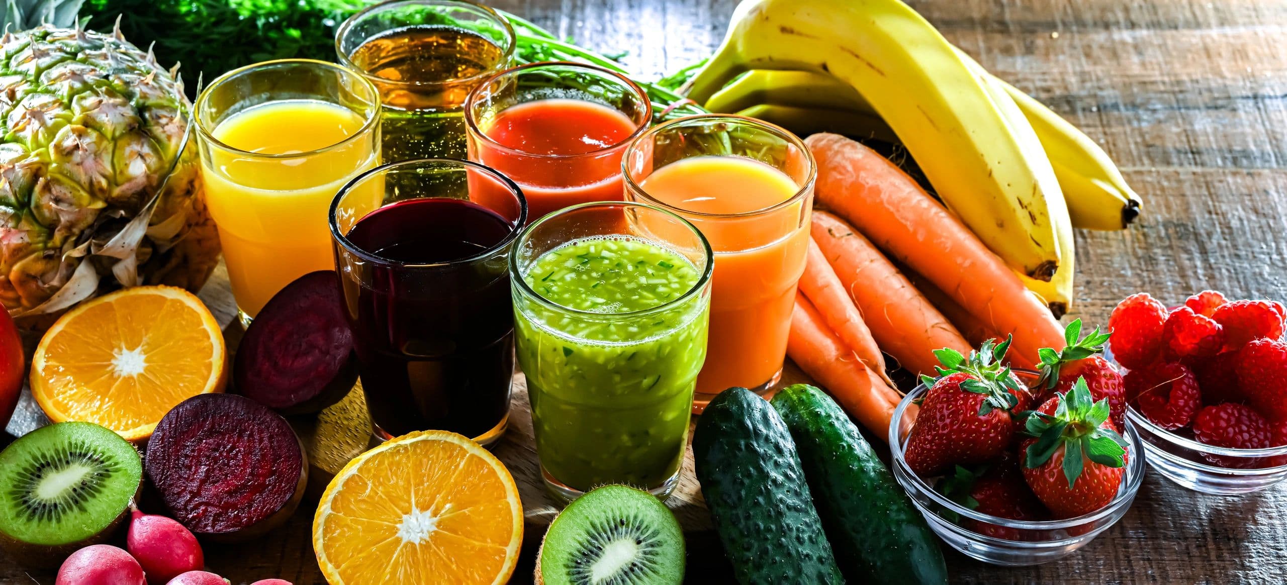 Vibrant smoothies and healthy meals at Kingman Extreme Nutrition